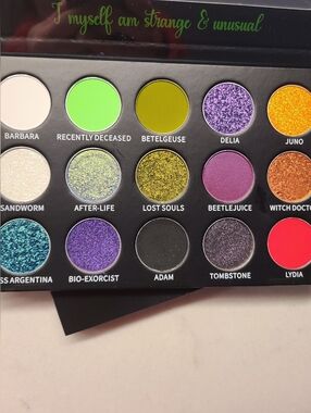 Bella Beaute STRANGE & UNUSUAL Eyeshadow Palette
